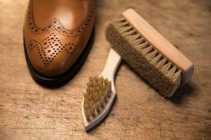 Advantages of Leather Shoes: Higher quality and reliability
