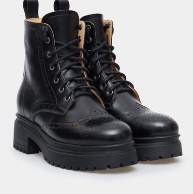 Black Boots Brogues - EU 39